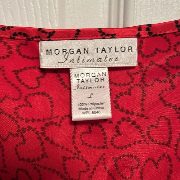 Red heart satin nightgown. Size L - Picture 4 of 4